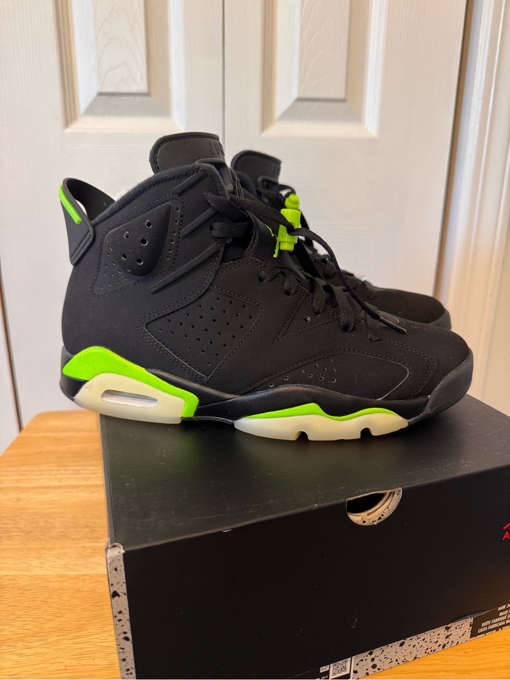 Mens Air Jordan Retro 6 Black Electric Green High-Top Athletic Sneakers Size 8 - Picture 2 of 15